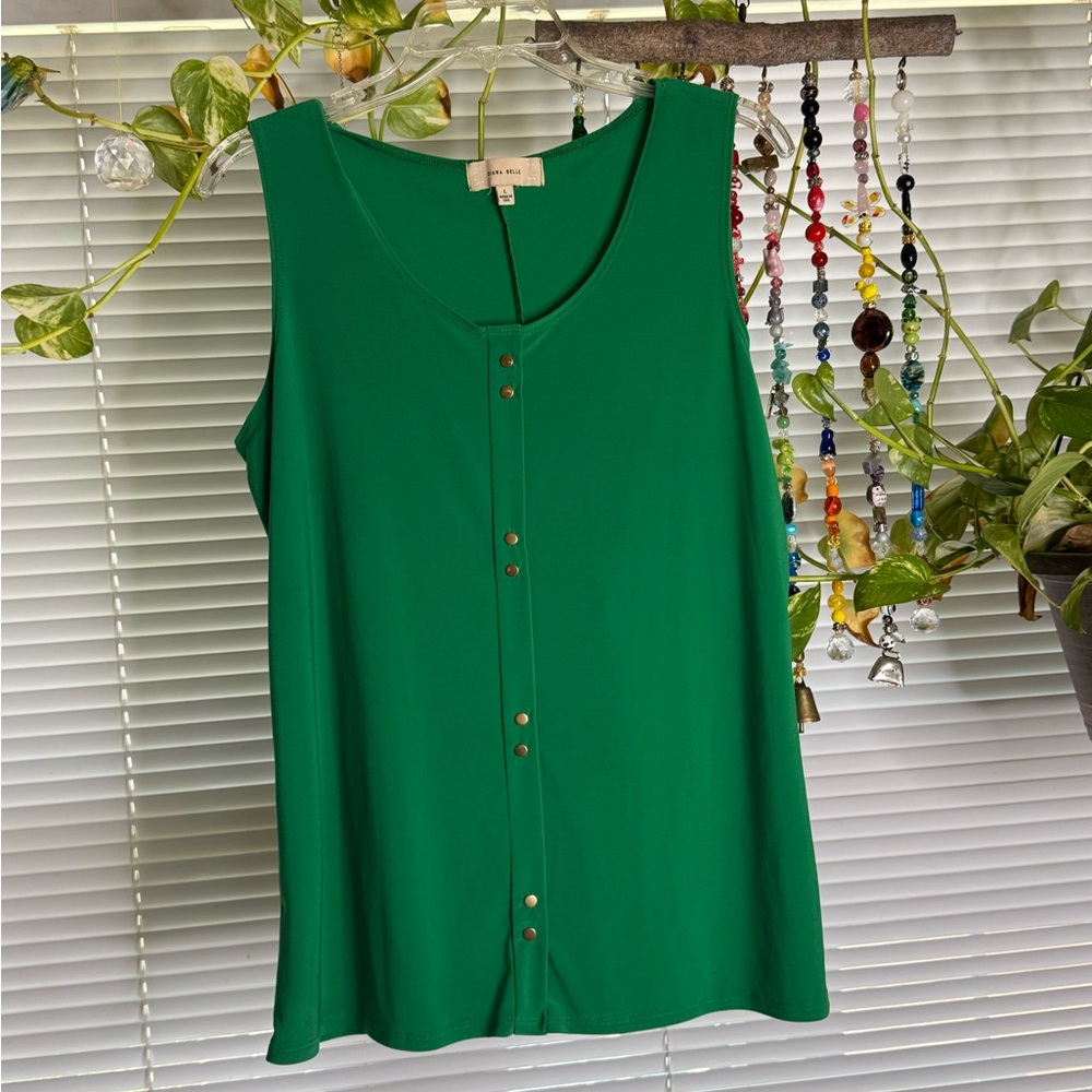 Green Sleeveless Button-Down Top